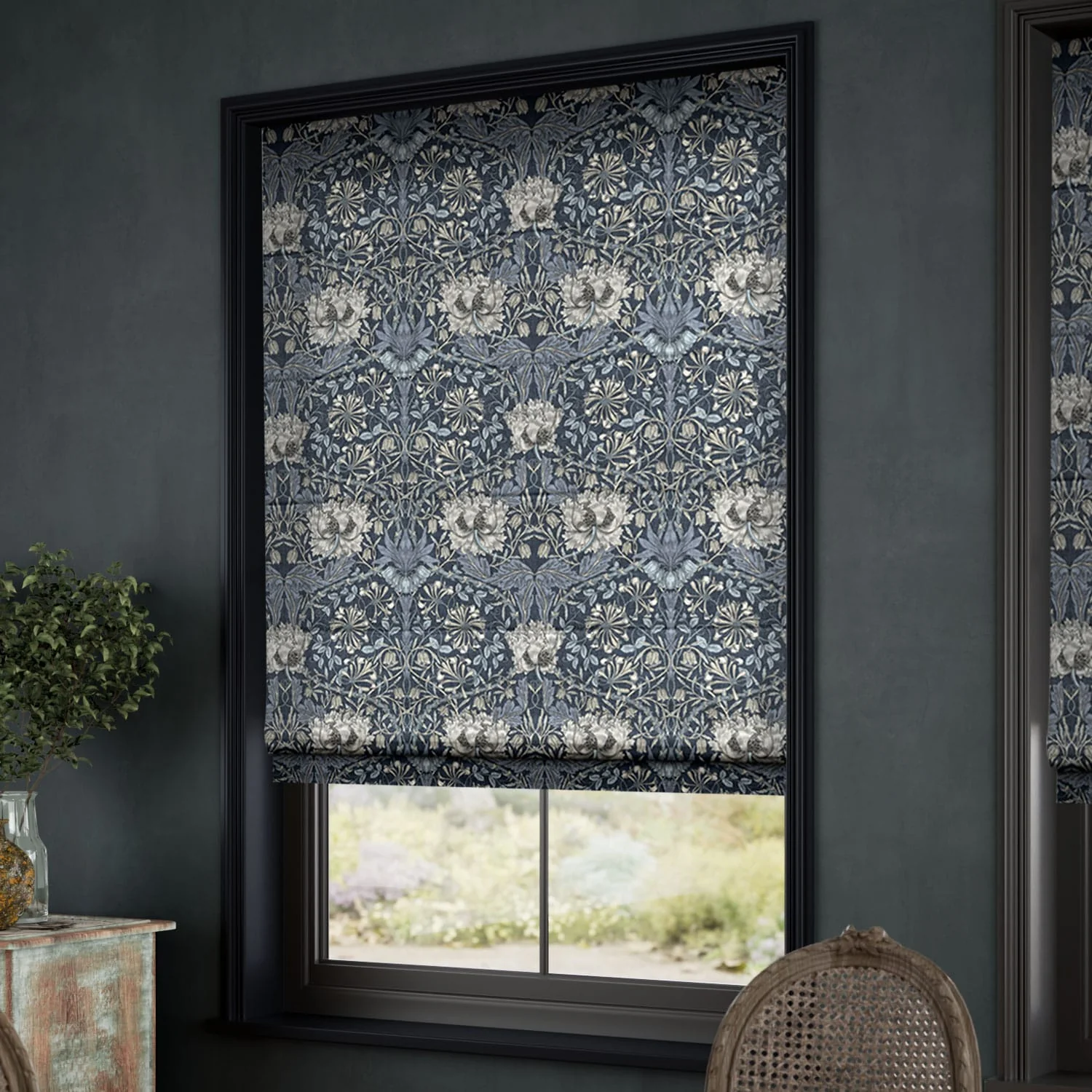 Electric William Morris Honeysuckle and Tulip Velvet Grey Blue Roman Blind - Image 2