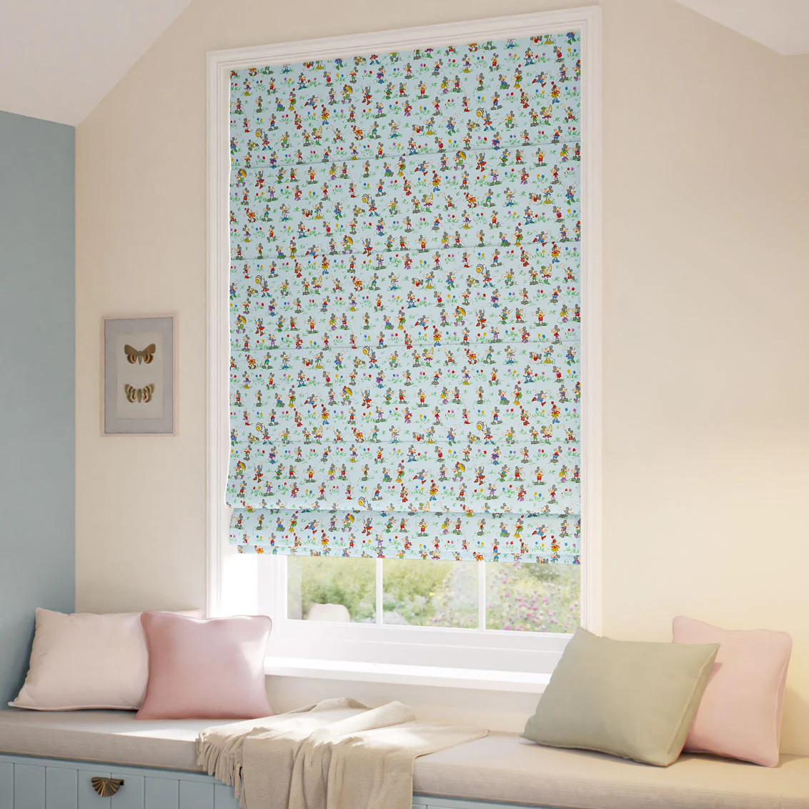Mickey & Minnie Blue Roman Blind - Image 2