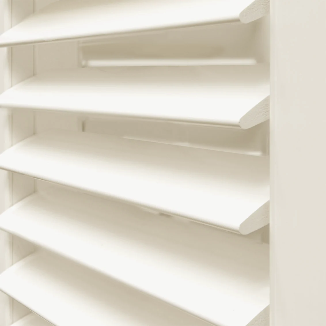 San Jose Warm White Shutter Blinds - Image 4