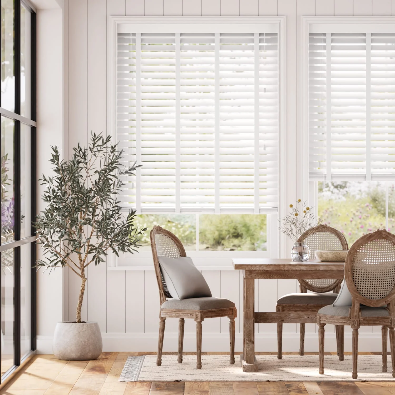 Tampa Alpine White & Igloo Faux Wood Blind
