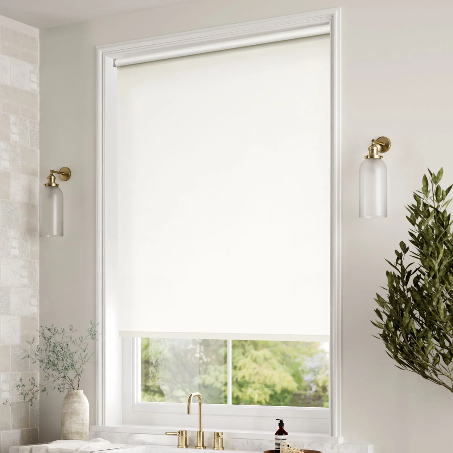 Verona Blackout Simply White Roller Blind - Image 3